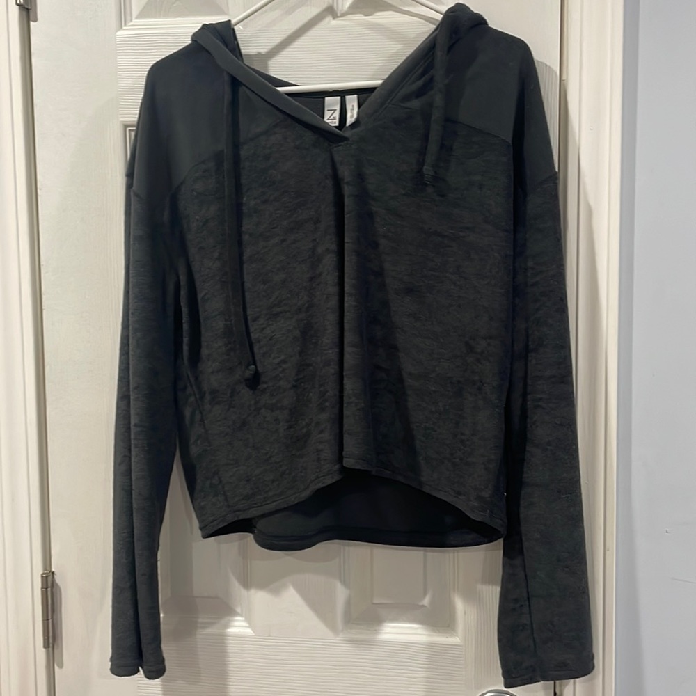 Preloved Zella hoodie sweater in L
